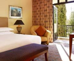 Regency Casino Thessaloniki: 2 Twin Beds/1 King Bed