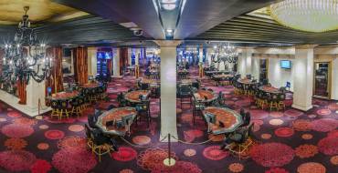 Casino Adjara Tbilisi: Spacious hall