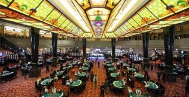 Kangwon Land Casino: A room with gaming tables