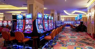 Liman Hotel & Casino: Slots