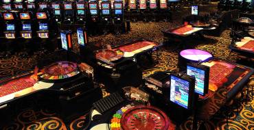 Regency Casino Thessaloniki: The vending machine area