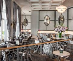 Le Caudan Waterfront Casino: Brasserie Chic